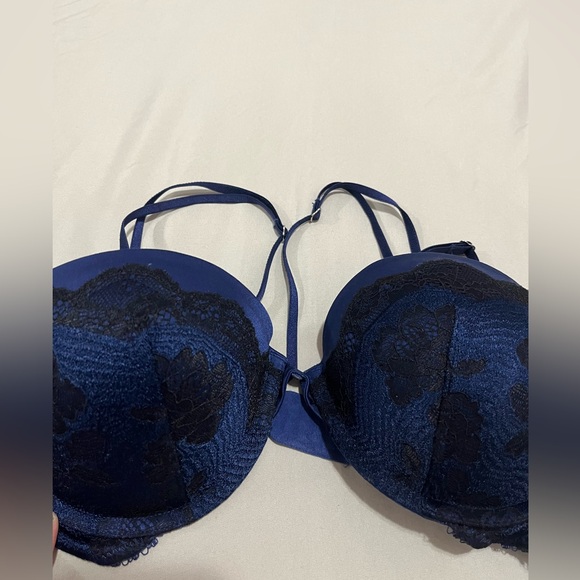 Victoria’s Secret Very Sexy Push Up Bra - Picture 7 of 8